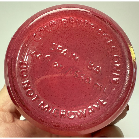 Starbucks Winter 2022 Red Ombre Embossed Siren Logo Glass Water Bottle 22oz Used - Picture 4 of 6